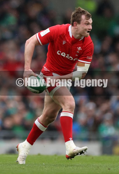 050222 - Ireland v Wales - Guinness Six Nations Championship - Nick Tompkins of Wales