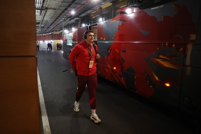 060326 - Ireland v Wales - Guinness Six Nations Championship - Joe Hawkins of Wales arrives at the stadium