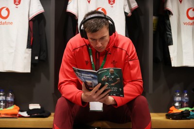 060326 - Ireland v Wales - Guinness Six Nations Championship - Adam Beard of Wales arrives at the stadium