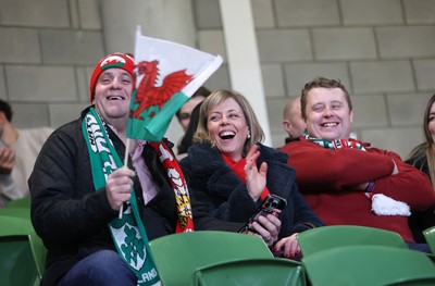 060326 - Ireland v Wales - Guinness Six Nations Championship - Wales fans
