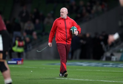 060326 - Ireland v Wales - Guinness Six Nations Championship - Wales Head Coach Steve Tandy 