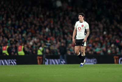 060326 - Ireland v Wales - Guinness Six Nations Championship - Louis Rees-Zammit of Wales 