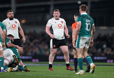 060326 - Ireland v Wales - Guinness Six Nations Championship - Rhys Carre of Wales 