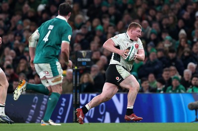 060326 - Ireland v Wales - Guinness Six Nations Championship - Rhys Carre of Wales 