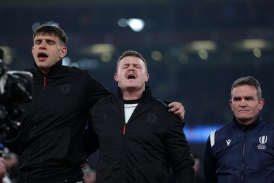 060326 - Ireland v Wales - Guinness Six Nations Championship - Dewi Lake of Wales sings the anthem
