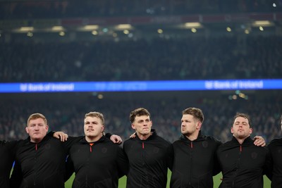 060326 - Ireland v Wales - Guinness Six Nations Championship - Louie Hennessey of Wales 