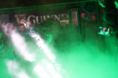 060326 - Ireland v Wales - Guinness Six Nations Championship - Dewi Lake of Wales 