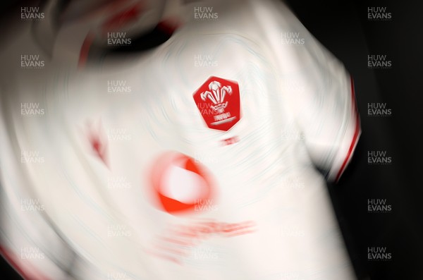 060326 - Ireland v Wales - Guinness Six Nations Championship - Wales dressing room before the game