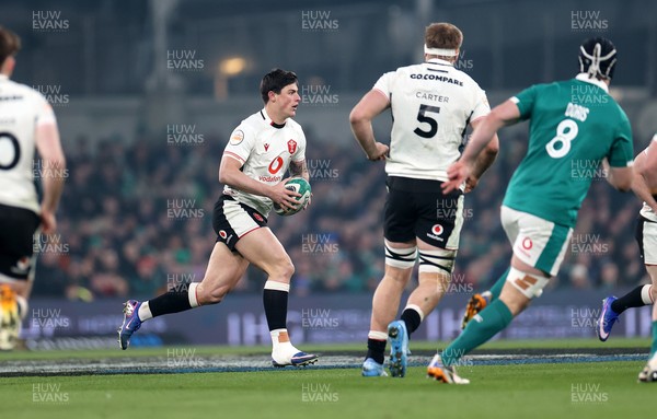 060326 - Ireland v Wales - Guinness Six Nations Championship - Louis Rees-Zammit of Wales 