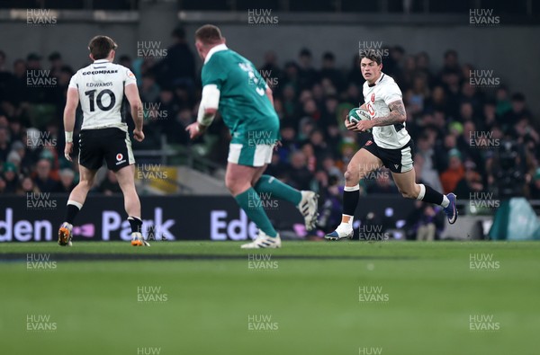 060326 - Ireland v Wales - Guinness Six Nations Championship - Louis Rees-Zammit of Wales 