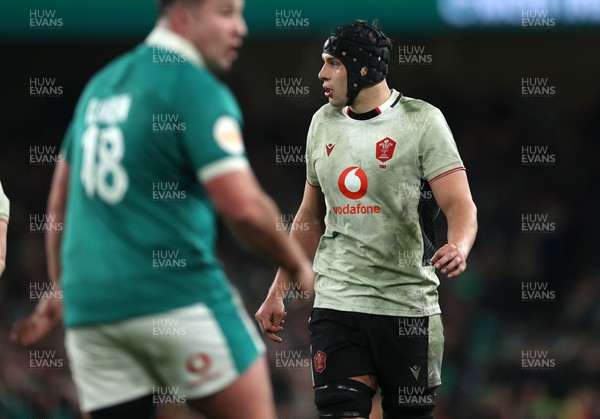 060326 - Ireland v Wales - Guinness Six Nations Championship - Dafydd Jenkins of Wales 