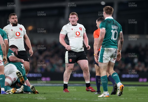 060326 - Ireland v Wales - Guinness Six Nations Championship - Rhys Carre of Wales 