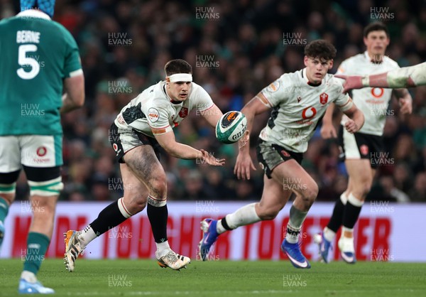 060326 - Ireland v Wales - Guinness Six Nations Championship - Joe Hawkins of Wales 