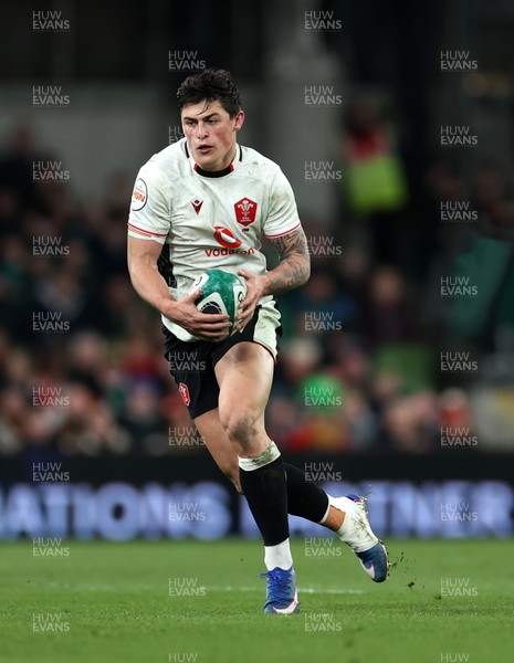 060326 - Ireland v Wales - Guinness Six Nations Championship - Louis Rees-Zammit of Wales 