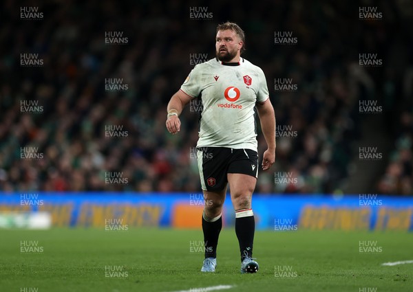060326 - Ireland v Wales - Guinness Six Nations Championship - Tomas Francis of Wales 