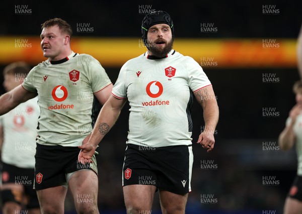 060326 - Ireland v Wales - Guinness Six Nations Championship - Nicky Smith of Wales 