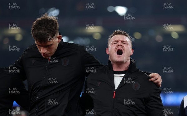 060326 - Ireland v Wales - Guinness Six Nations Championship - Dewi Lake of Wales sings the anthem