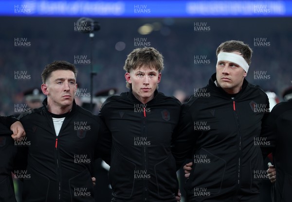 060326 - Ireland v Wales - Guinness Six Nations Championship - Ellis Mee of Wales 