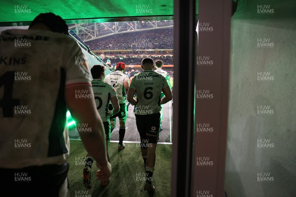 060326 - Ireland v Wales - Guinness Six Nations Championship - Alex Mann of Wales 