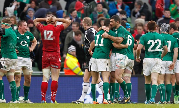 080214 - Ireland v Wales - RBS 6 Nations -  Jamie Roberts of Wales shows dejection(c) Huw Evans Agency