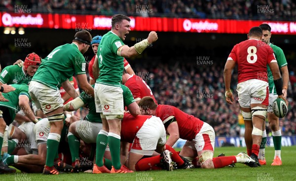 080220 - Ireland v Wales - Guinness Six Nations - Peter O’Mahony of Ireland celebrates a penalty