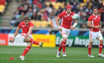 08.10.11 - Ireland v Wales - Rugby World Cup Quarter-Final 2011 - Leigh Halfpenny of Wales kicks at goal. 