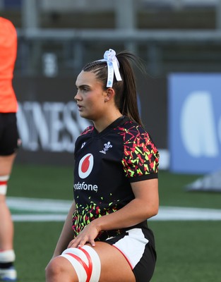 090526 - Ireland v Wales, 2026 Guinness Women’s 6 Nations - Bryonie King of Wales during warm up