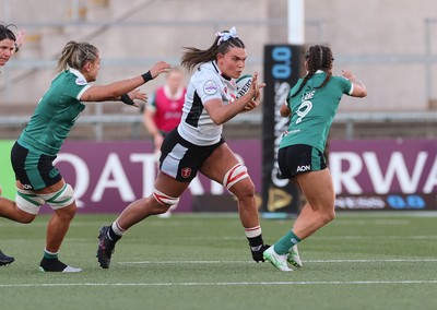 090526 - Ireland v Wales, 2026 Guinness Women’s 6 Nations - Bryonie King of Wales takes on Emily Lane of Ireland