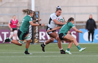 090526 - Ireland v Wales, 2026 Guinness Women’s 6 Nations - Bryonie King of Wales takes on Emily Lane of Ireland