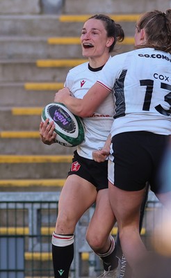 090526 - Ireland v Wales, 2026 Guinness Women’s 6 Nations - Jasmine Joyce of Wales celebrates after she powers over to score try