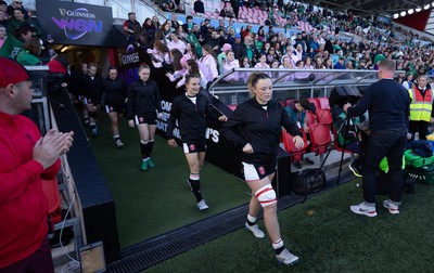 090526 - Ireland v Wales, 2026 Guinness Women’s 6 Nations - Alisha Joyce of Wales and Jasmine Joyce of Wales make their way out at the start of the match