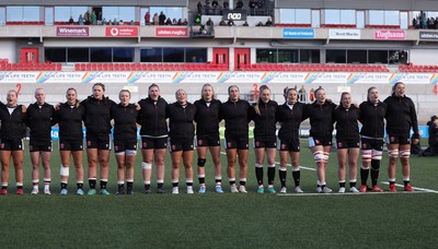 090526 - Ireland v Wales, 2026 Guinness Women’s 6 Nations - The Wales team line up for the anthems