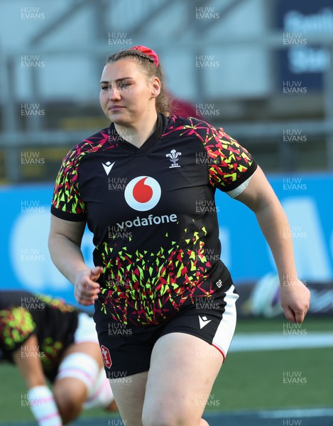 090526 - Ireland v Wales, 2026 Guinness Women’s 6 Nations - Gwenllian Pyrs of Wales during warm up