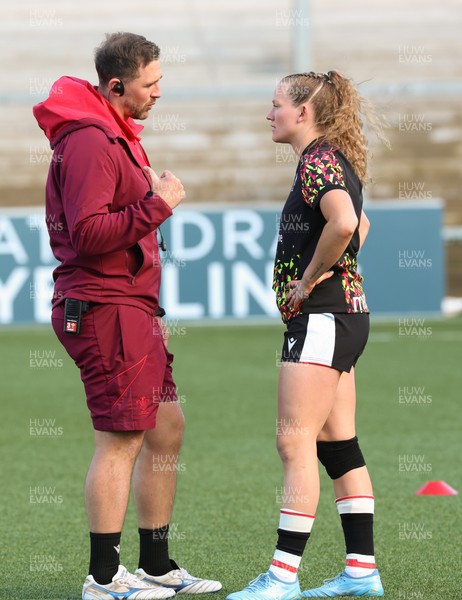 090526 - Ireland v Wales, 2026 Guinness Women’s 6 Nations - Ashley Beck, Wales Women interim attack coach with Carys Cox of Wales during warm up