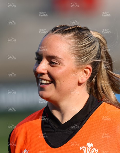 090526 - Ireland v Wales, 2026 Guinness Women’s 6 Nations - Freya Bell of Wales during warm up