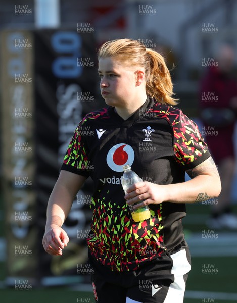 090526 - Ireland v Wales, 2026 Guinness Women’s 6 Nations - Bethan Lewis of Wales during warm up