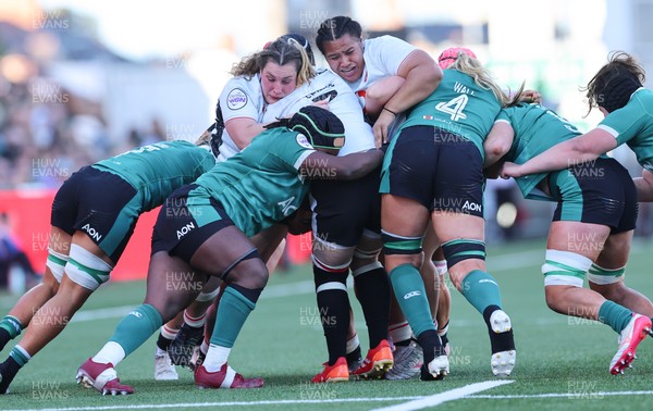 090526 - Ireland v Wales, 2026 Guinness Women’s 6 Nations - Gwenllian Pyrs of Wales and Sisilia Tuipulotu of Wales drive the pack forward