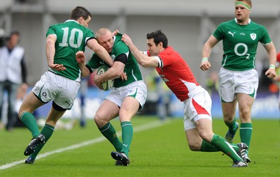 13.03.10 - Ireland v Wales - RBS Six Nations 2010 - Keith Earls of Ireland is tackled by Stephen Jones of Wales. 