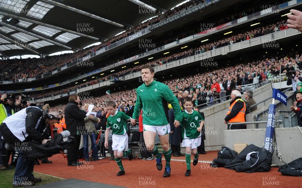 13.03.10 - Ireland v Wales - RBS Six Nations 2010 - Brian O'Driscoll of Ireland runs out to win his 100th cap. 