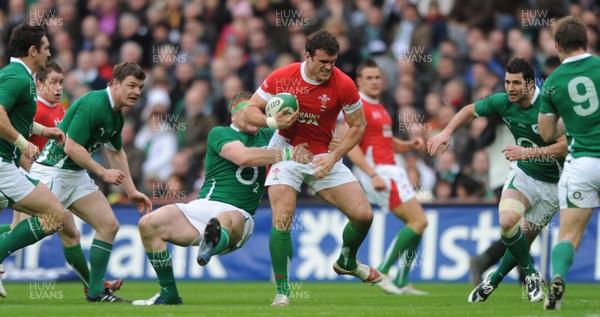 13.03.10 - Ireland v Wales - RBS Six Nations 2010 - Jamie Roberts of Wales takes on Jamie Heaslip of Ireland. 