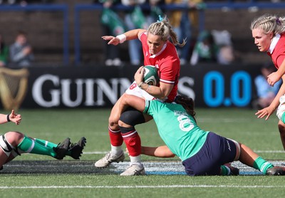 130424 - Ireland  v Wales, Guinness Women’s 6 Nations - Kerin Lake of Wales takes on Brittany Hogan of Ireland