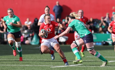 130424 - Ireland  v Wales, Guinness Women’s 6 Nations - Lleucu George of Wales breaks away