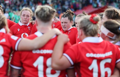 130424 - Ireland  v Wales, Guinness Women’s 6 Nations -Wales players show the disappointment  at the end of the match