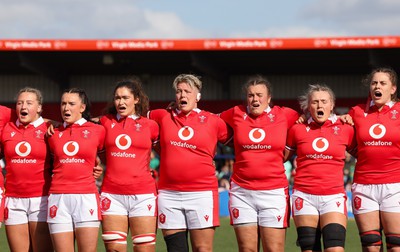 130424 - Ireland  v Wales, Guinness Women’s 6 Nations - Left to right, Molly Reardon, Sian Jones, Gwennan Hopkins, Donna Rose, Carys Phillips, Alex Callender and Natalia John during the Welsh national anthem