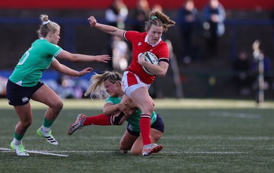 130424 - Ireland  v Wales, Guinness Women’s 6 Nations - Carys Cox of Wales breaks away