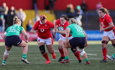 130424 - Ireland  v Wales, Guinness Women’s 6 Nations - Abbey Constable of Wales and Donna Rose of Wales take on Cliodhna Moloney of Ireland and Sadhbh McGrath of Ireland’