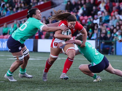 130424 - Ireland  v Wales, Guinness Women’s 6 Nations - Gwennan Hopkins of Wales charges for the line to score try