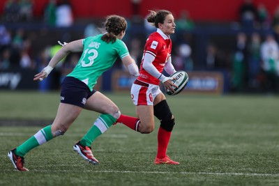 130424 - Ireland  v Wales, Guinness Women’s 6 Nations - Jasmine Joyce of Wales looks to attack