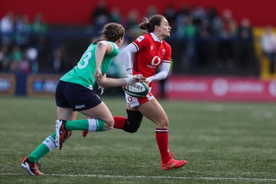 130424 - Ireland  v Wales, Guinness Women’s 6 Nations - Jasmine Joyce of Wales looks to attack