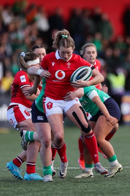 130424 - Ireland  v Wales, Guinness Women’s 6 Nations - Carys Cox of Wales races through to cross the line only for the try to be ruled out 